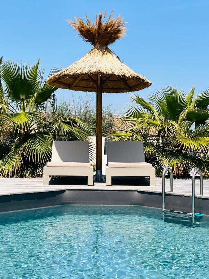 Cabane Le Flamant Avec Jardin, Piscine Et Parking Сент-Мари-де-ла-Мер Экстерьер фото